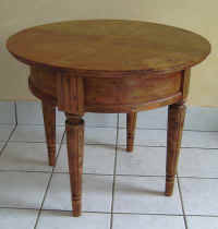 Table_ronde.jpg (12795 octets)