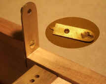 Charniere_detail.jpg (63518 octets)