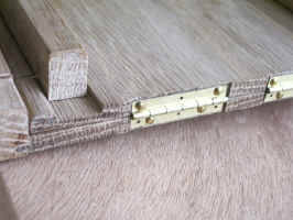 charniere_piano.JPG (143425 octets)